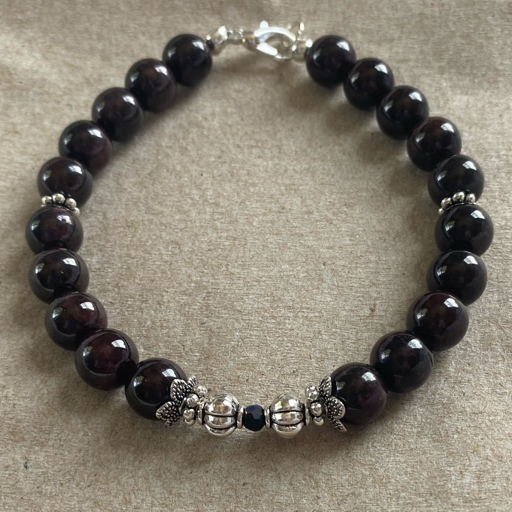 Bohemian 8mm Garnet and Silver Tone Accents Bracelet 7 Inches